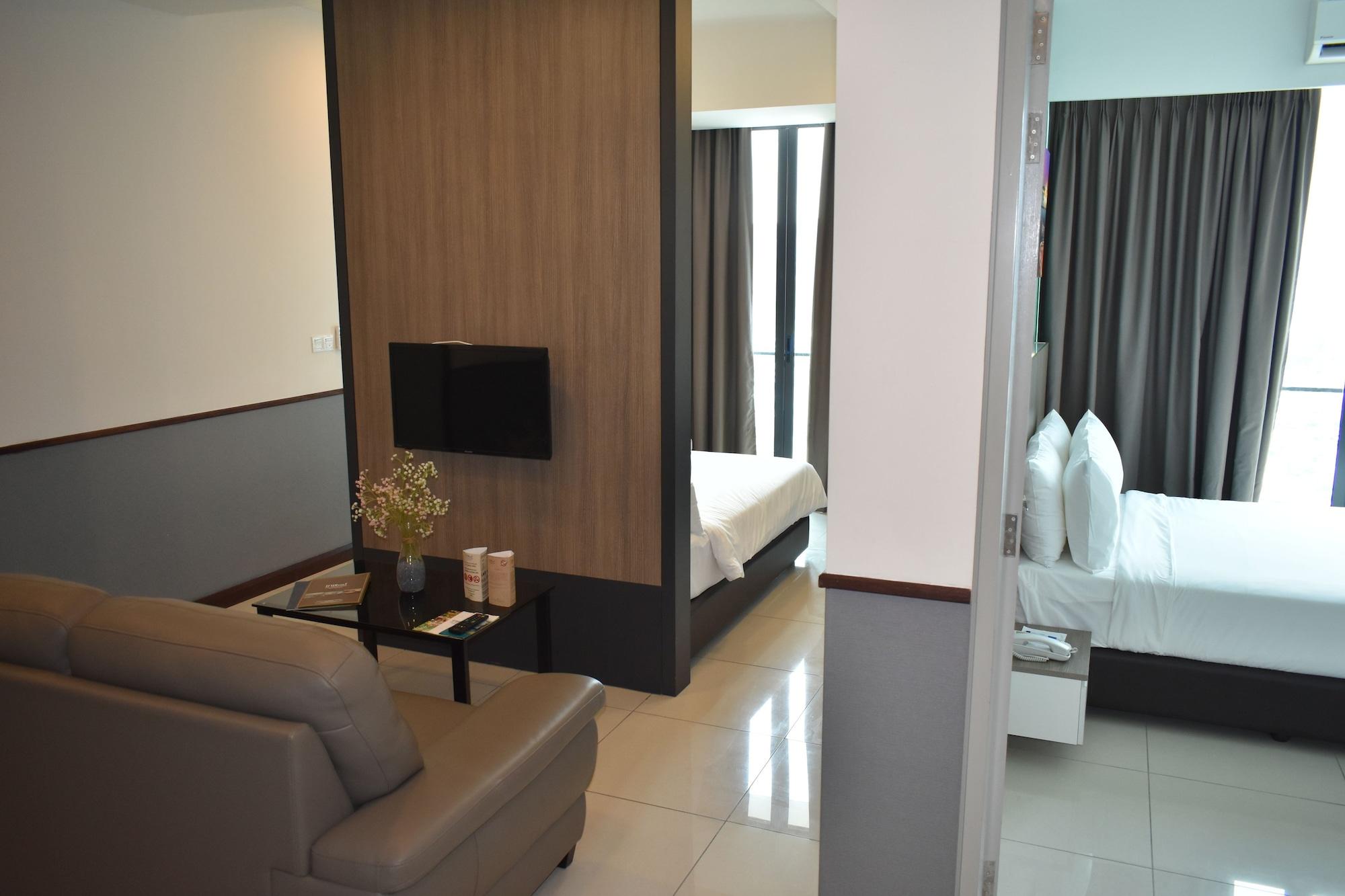 Family Suite,664330245:JPEG